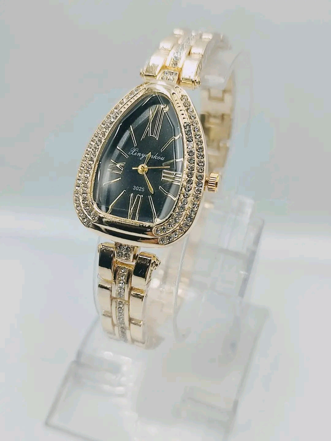 Peak Serpentine Luxury Gold Watch 🐍